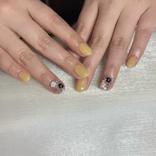 ネイル DIVAS/ yuiのネイルデザイン