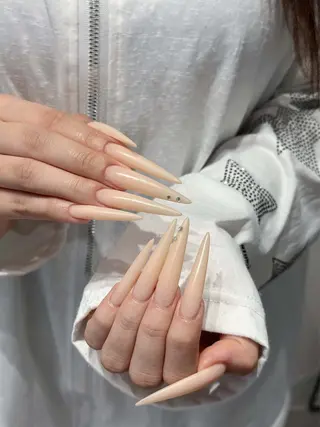 ネイル Eli Muse 新宿ネイルのネイルデザイン