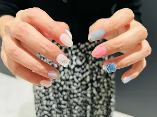 ネイル i+ söpö .nのネイルデザイン