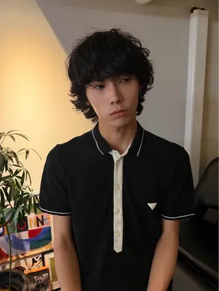 ミディアム パーマ メンズ IPPO 下北沢のヘアスタイル