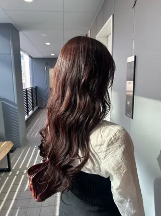 ロング カラー SiLO Yukinaのヘアスタイル