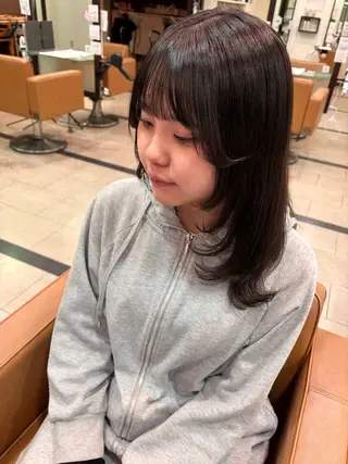 ロング カラー 長谷川 柚乃のヘアスタイル