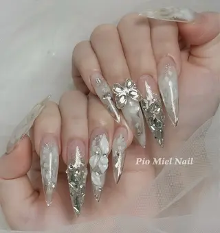 ネイル Pio Mielのネイルデザイン