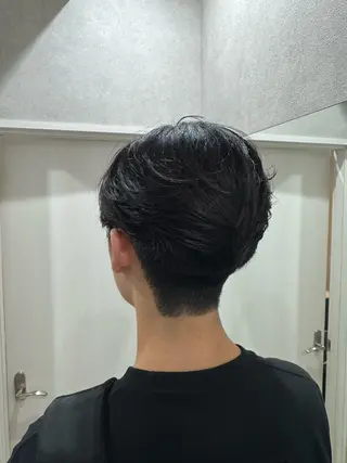 ミディアム メンズ 遠藤雄人/メンズ /センターパートのヘアスタイル