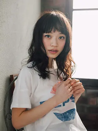 ミディアム カラー 【公式】amble luxe池袋東口🩷のヘアスタイル