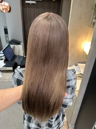 セミロング カラー 天神暖色カラー レイヤー・髪質改善のヘアスタイル