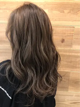 ロング KAYO カラー得意です^^のヘアスタイル
