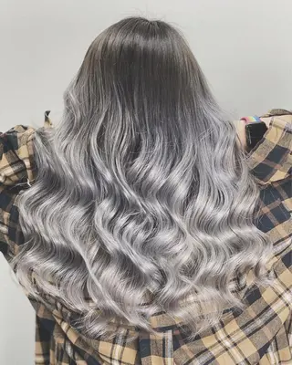 ロング カラー BAY ソウタのヘアスタイル