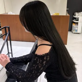 ロング カラー ヘアアレンジ 内大久保 列夏のヘアスタイル