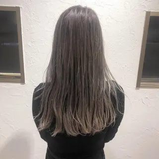 ロング カラー 藤岡 由起のヘアスタイル