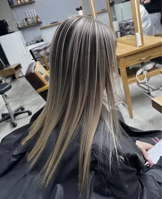 セミロング カラー 指名数No.1 /NAOYAのヘアスタイル