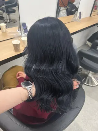 ロング カラー 暗髪🩶ラベンダー/ ブルー/ユウナ🤍のヘアスタイル