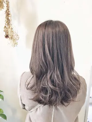 セミロング カラー 大平 美沙のヘアスタイル