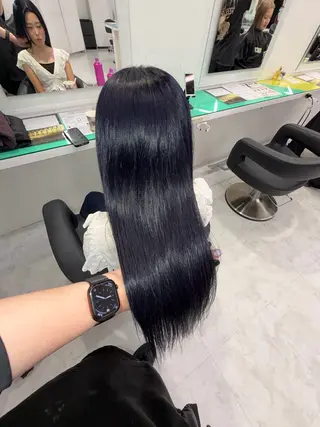 セミロング カラー ヘアアレンジ 🫧モテる💗ダメー ジレスハイトーン🫧のヘアスタイル