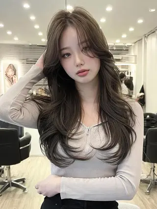 ロング FOCUS JAPAN3のヘアスタイル