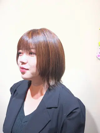 ショート カラー 竹谷 千佳子のヘアスタイル