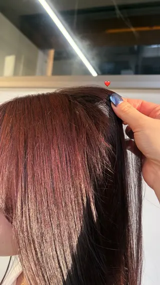セミロング -YUCCA- ワカナのヘアスタイル