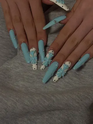ネイル Mizushina Manamiのネイルデザイン