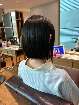 ミディアム 山本 睦のヘアスタイル