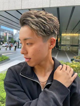 ショート カラー パーマ ヘアアレンジ メンズ 亀井隆汰/メンズ専門 パーマ/フェード可のヘアスタイル
