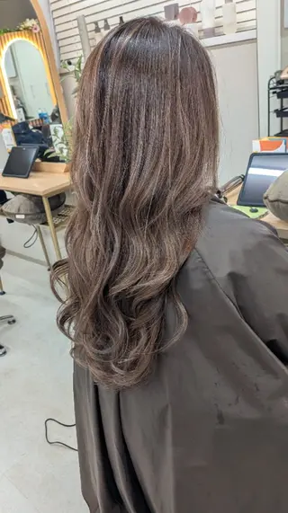 ロング -Cream- クリーム町田店のヘアスタイル
