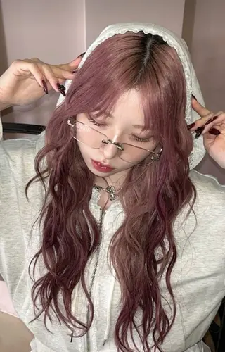 ロング カラー ヘアアレンジ ︎︎ ANY/ erinaのヘアスタイル