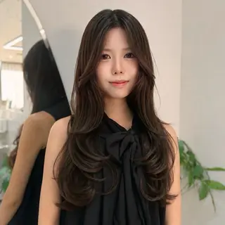 ロング Zina天神🌻 Honokaのヘアスタイル