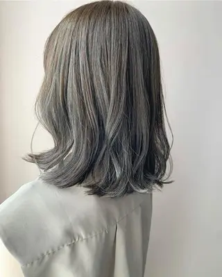 セミロング カラー hubhair レイヤー/透明感のヘアスタイル