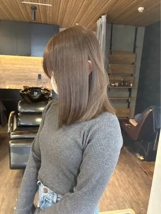 カラー 藤谷 果林のヘアスタイル