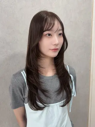 ロング カラー 赤み無し柔らかカラー 【梅田】madokaのヘアスタイル