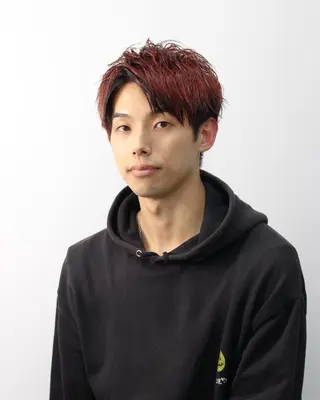 ショート パーマ ヘアアレンジ メンズ メンズフェザーパーマ 💫曲がる縮毛矯正のヘアスタイル