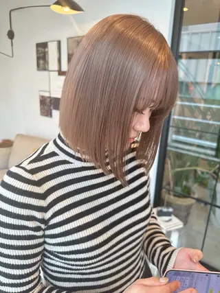 ショート 草野ゆずき⌇縮毛矯正 ⌇Wカラー⌇レイヤーのヘアスタイル