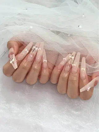 ネイル akari🎀 京橋 ARRINEのネイルデザイン