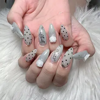 ネイル 🎀nana🫧 ワンホンネイル🎀のネイルデザイン