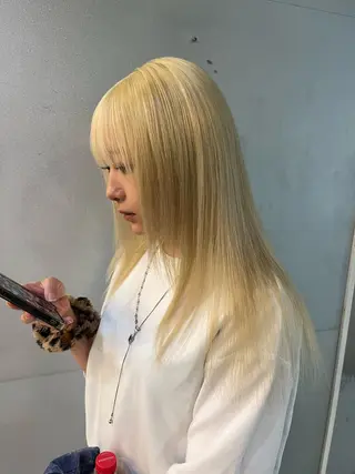 セミロング カラー 韓国ボブ/ハッシュ カットKIRAのヘアスタイル