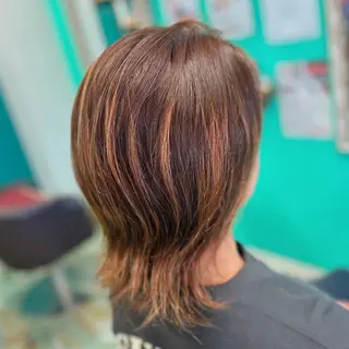 ミディアム 三原 友美のヘアスタイル
