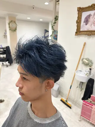 ショート カラー 三十木 博敏のヘアスタイル
