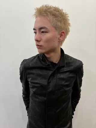 ショート カラー メンズ りく 海外ヘアー オシャレのヘアスタイル
