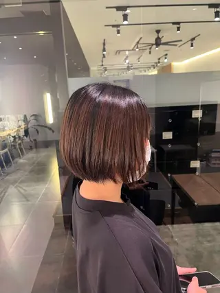 ショート ブリーチ/ レイヤー/ツバキのヘアスタイル