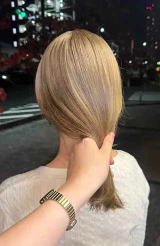 カラー DEPT 西川もかのヘアスタイル