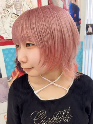 ショート カラー ウルフカット 渋谷の人のヘアスタイル