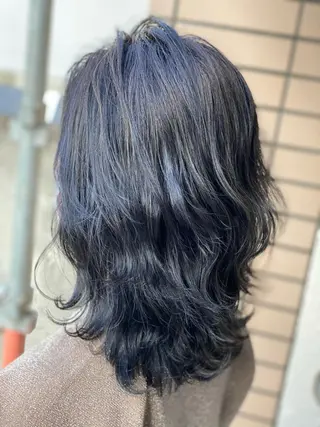 セミロング カラー 勝河 怜楊のヘアスタイル