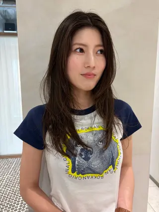 ミディアム カラー 砂原 ひよりのヘアスタイル