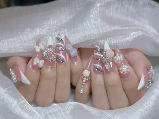 ネイル NIE NAIL Luxeのネイルデザイン