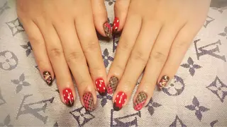 セミロング ネイル Petite Cannelleのネイルデザイン