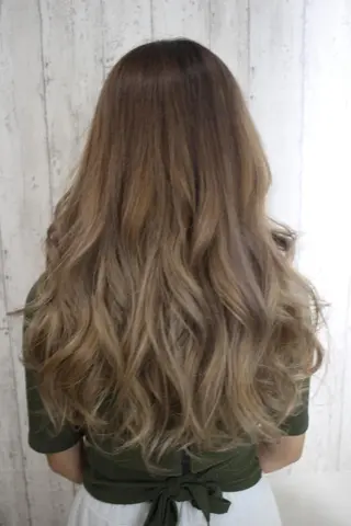 ロング カラー パーマ ヘアアレンジ 大阪レミーエクステ チビ編み込みのヘアスタイル