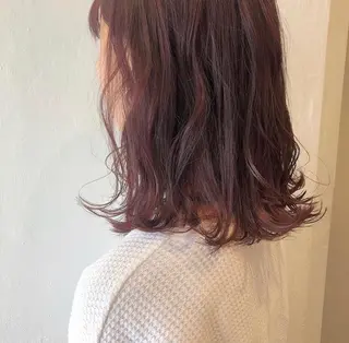 ミディアム カラー パーマ ヘアアレンジ メンズ キッズ ネイル マツエク・マツパ インナーカラー/ KANAのヘアスタイル