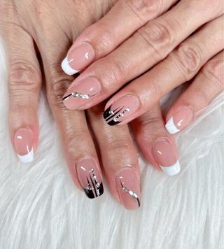 ネイル Elegance Nail本厚木店舗のネイルデザイン