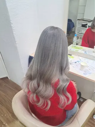 ロング GLOSS 心斎橋 山上のヘアスタイル