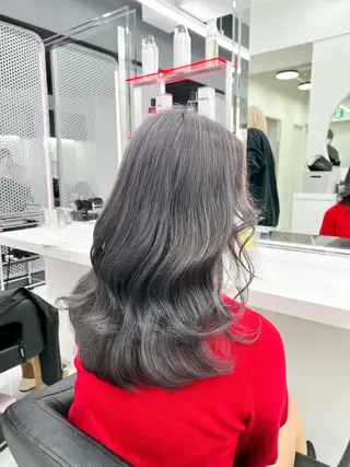 セミロング カラー ヘアアレンジ 💍透明感×韓流ハイ トーン💍RYUTAのヘアスタイル